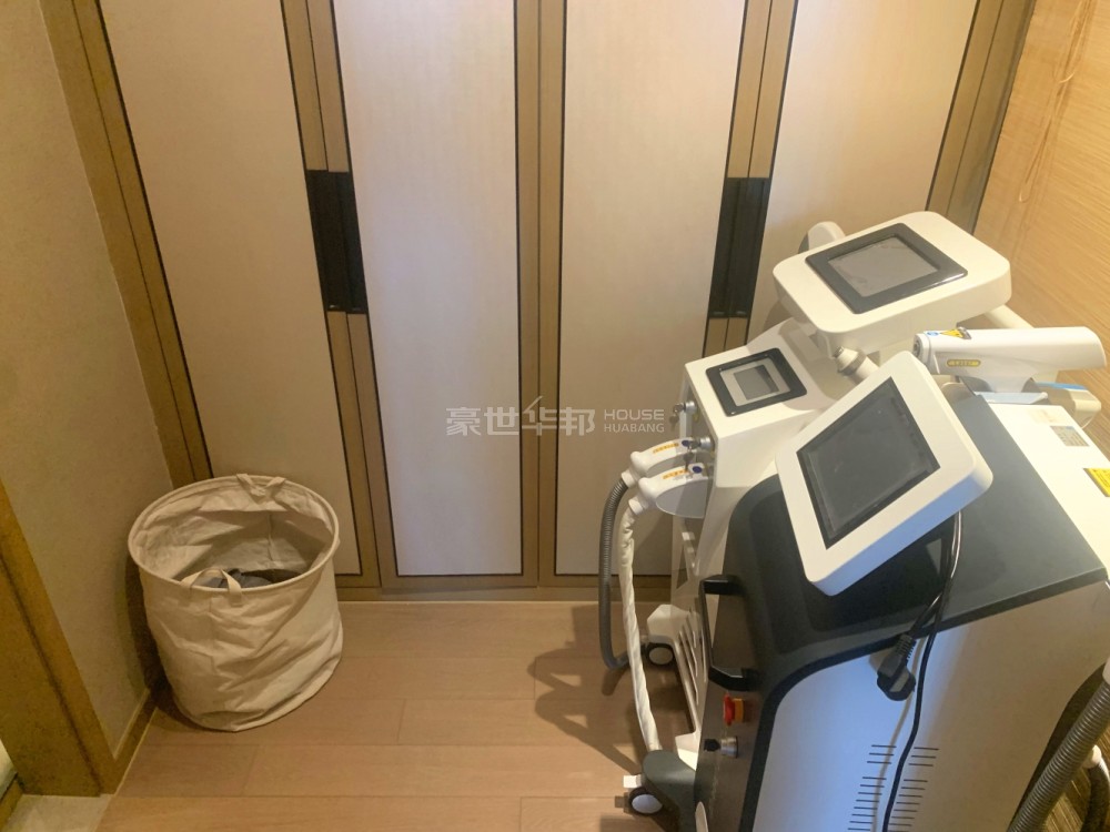 衣帽间