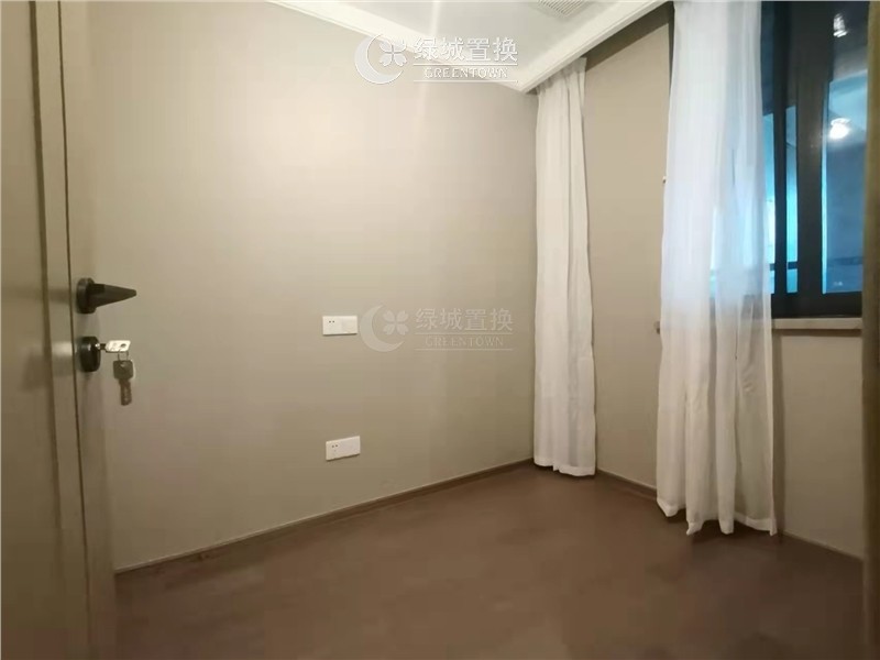次卧