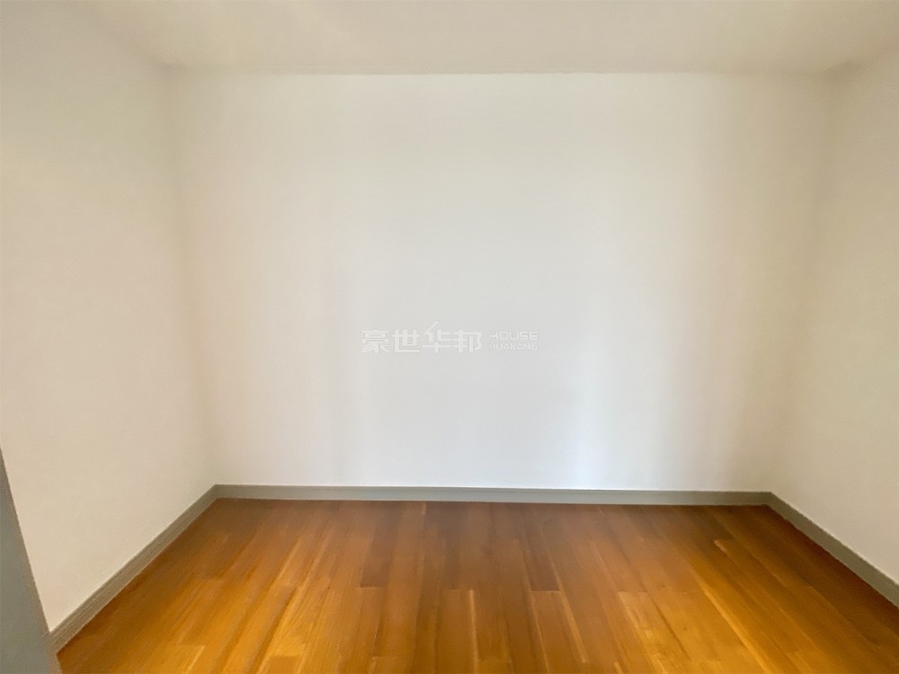 主卧
