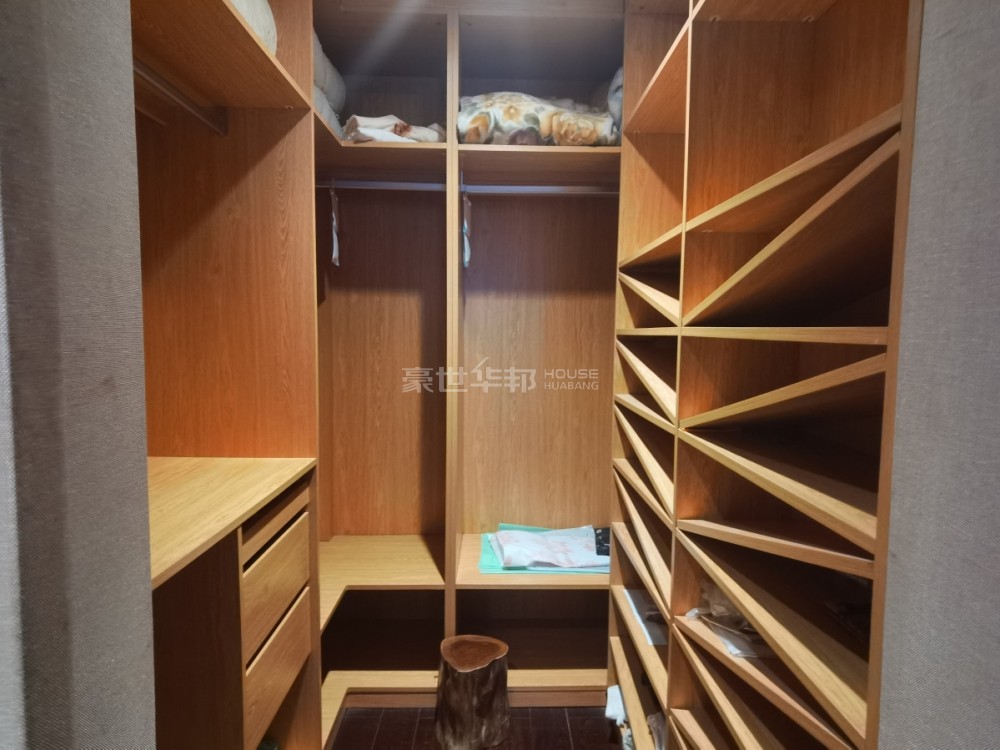 衣帽间