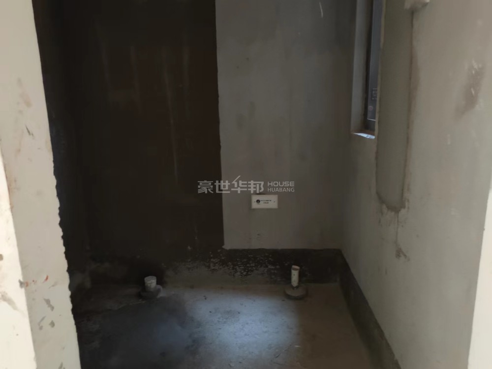 次卧
