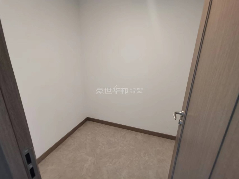 储物间
