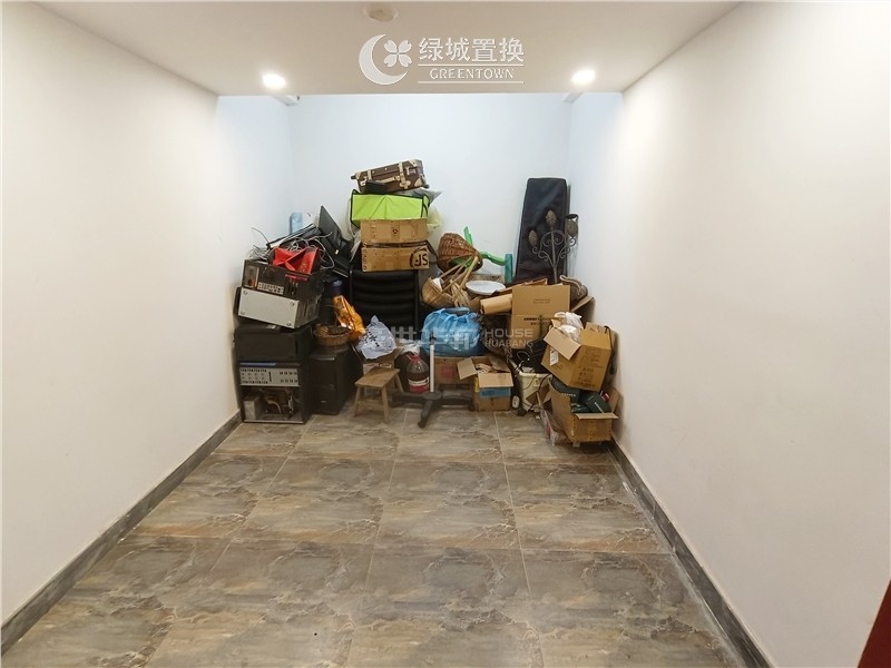 储物间