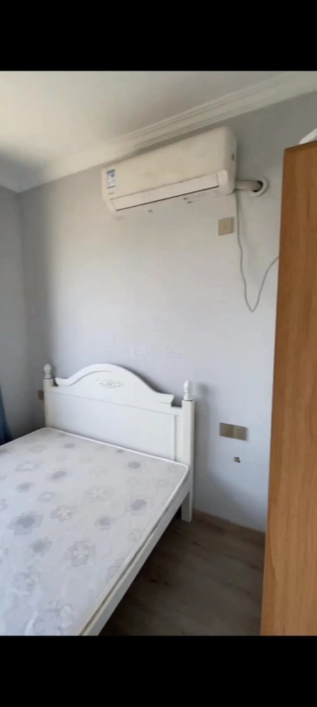 次卧